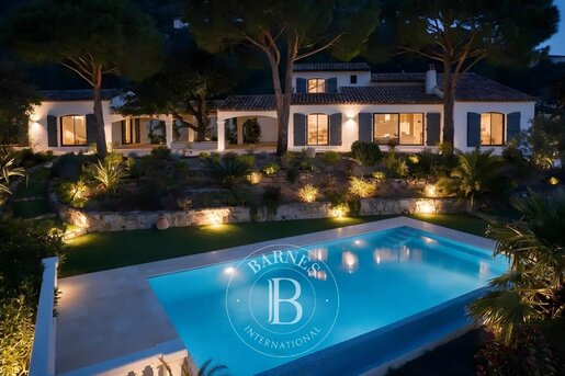 Maison 10 pièces 235 m² · à Sainte-Maxime · 235 m² · 2 835 000 €