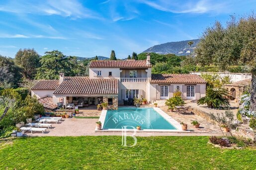 Maison 9 pièces 240 m² · à Grimaud · 240 m² · 2 990 000 €