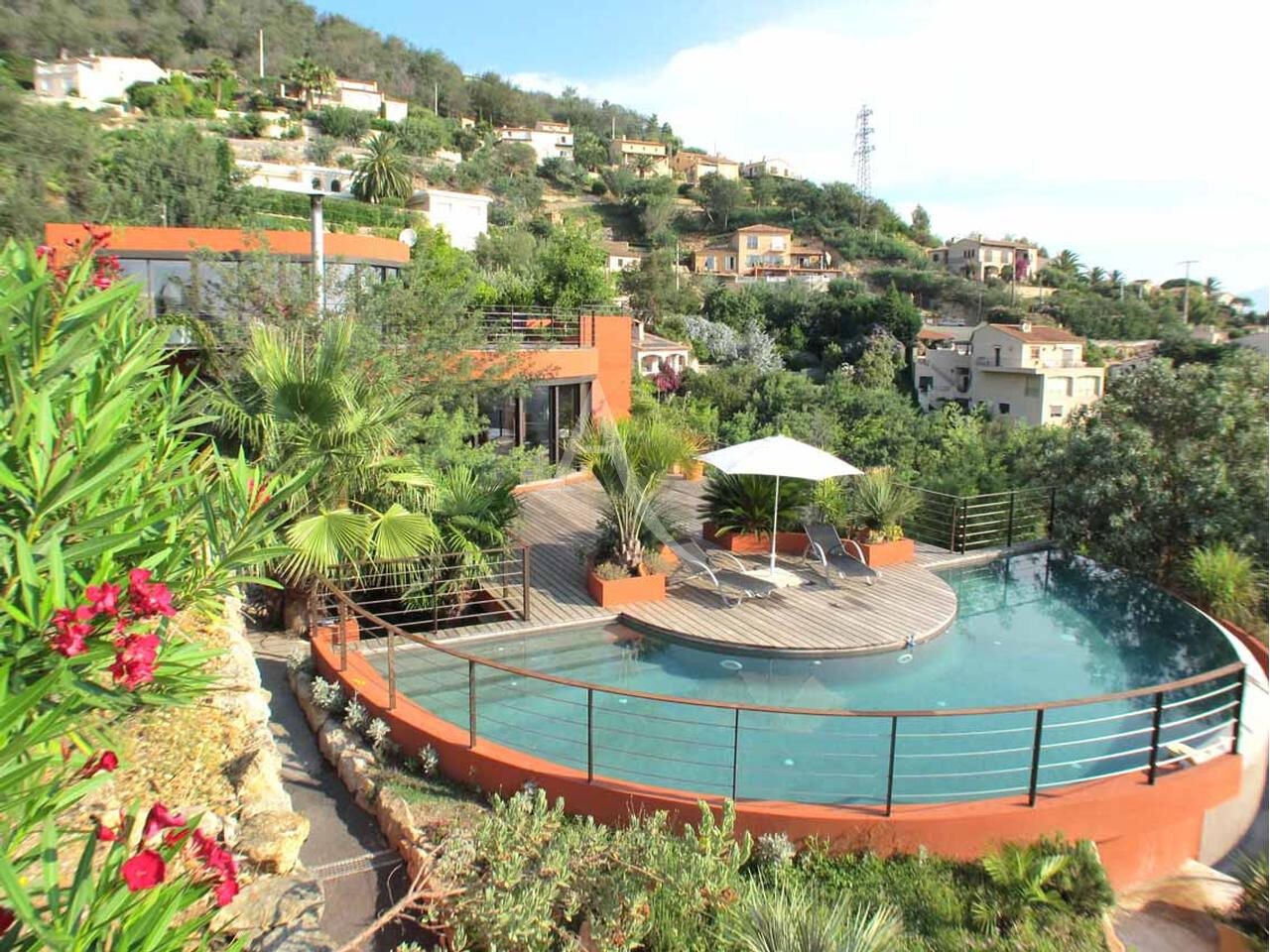 Maison à vendre, 300m², Mandelieu-la-Napoule