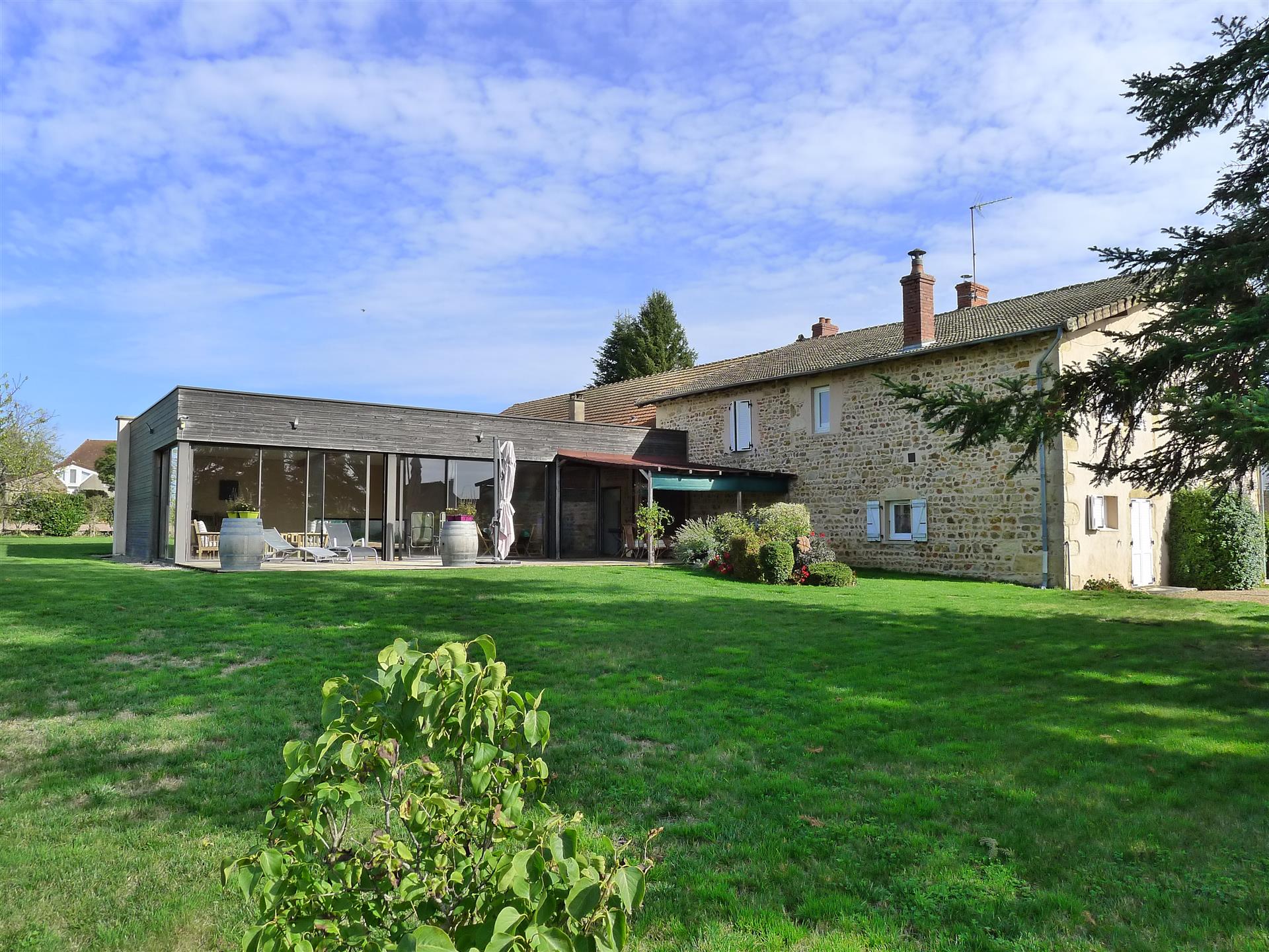 Maison à vendre, 280m², La Clayette