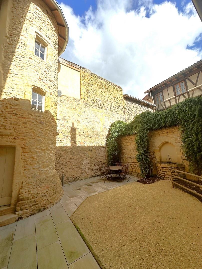 Maison à vendre, 183m², Charlieu