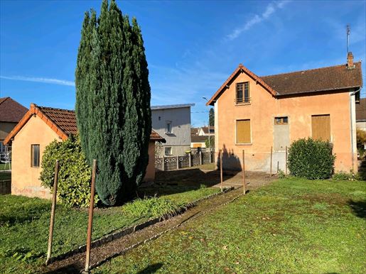 Maison 5 pièces 88 m² · à Gueugnon · 88 m² · 64 900 €