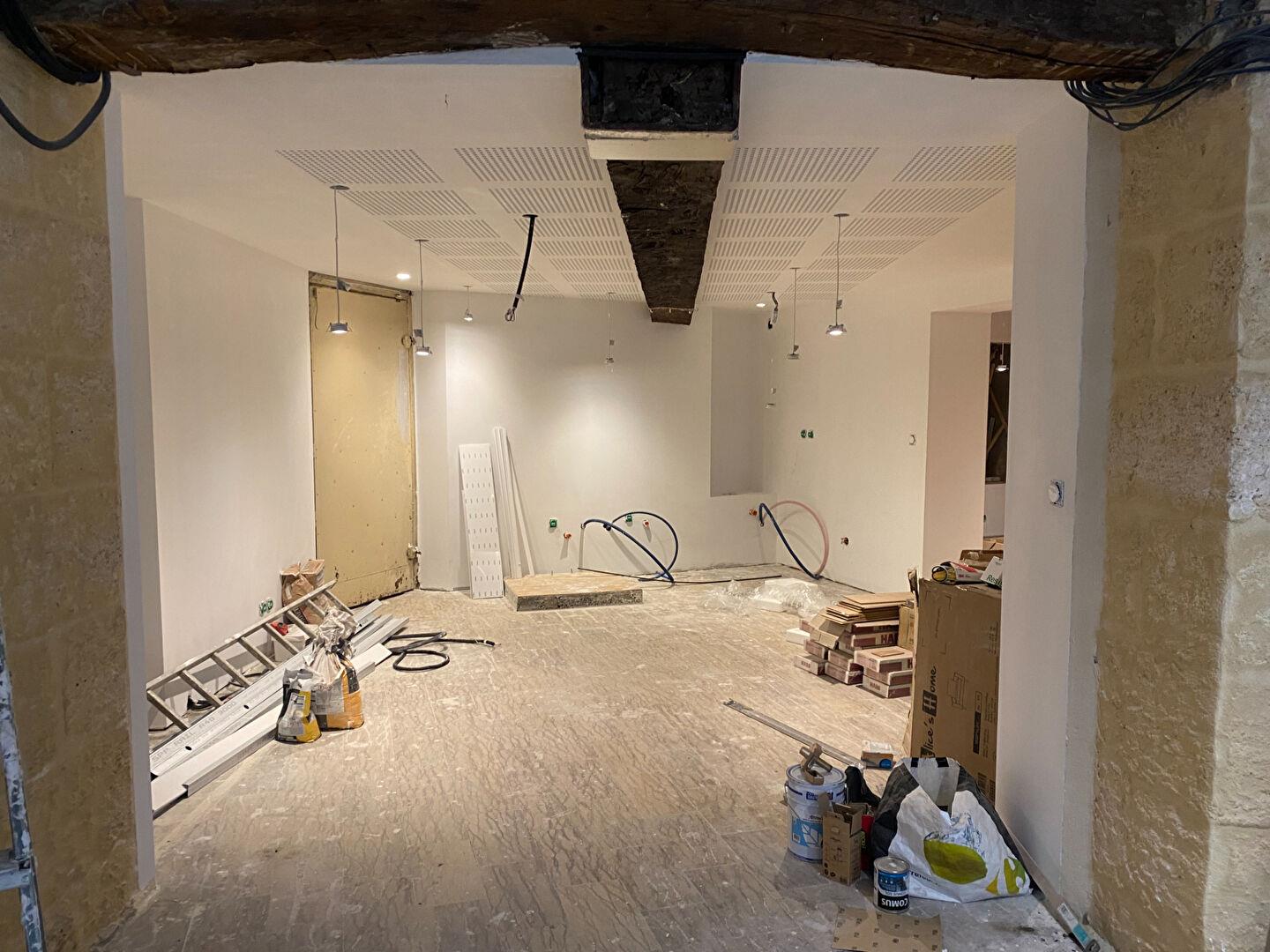 Saint Paul District: 90 m² Premises - Ansicht 2