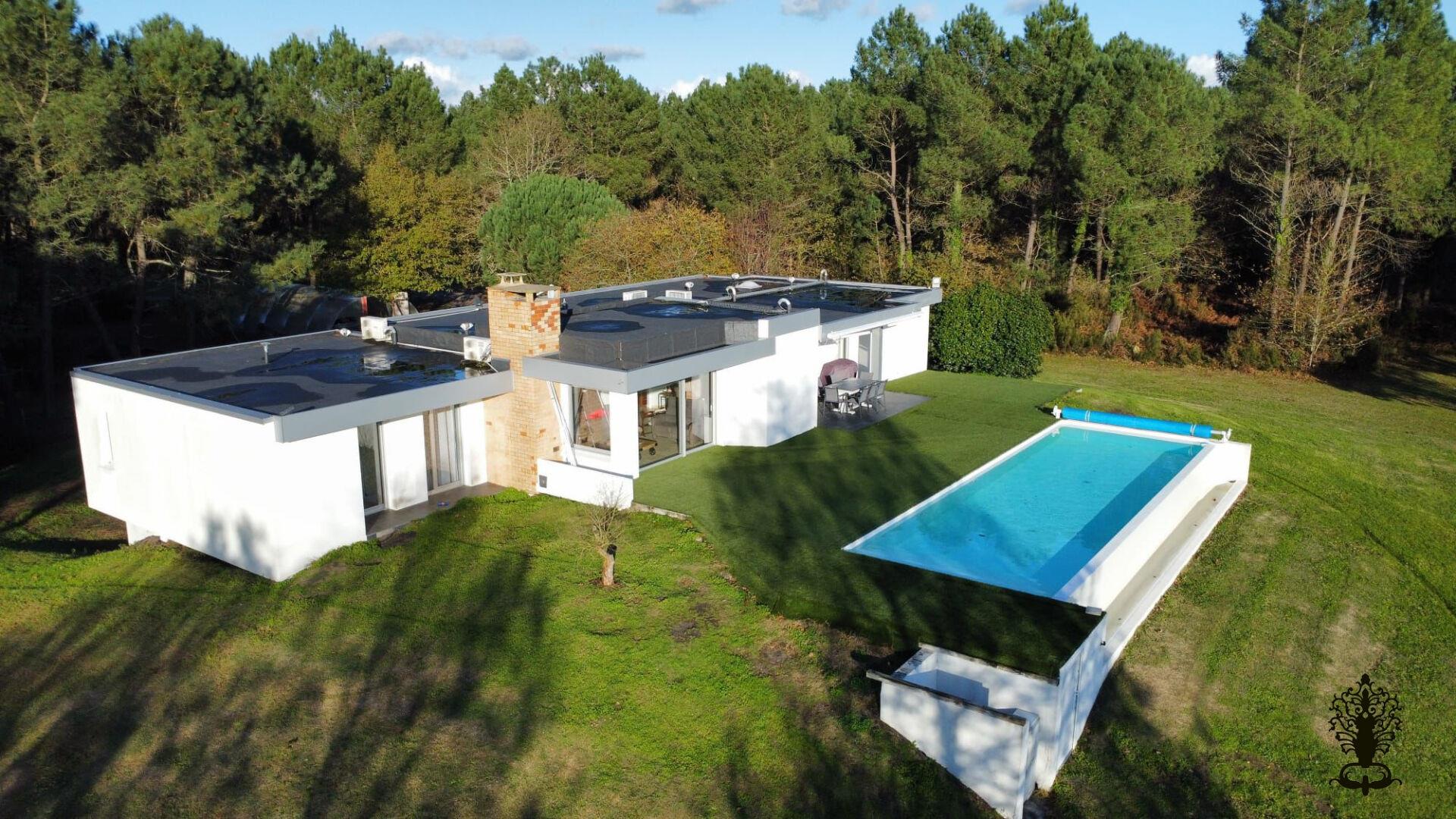 Maison à vendre, 181m², Saint-Laurent-Médoc