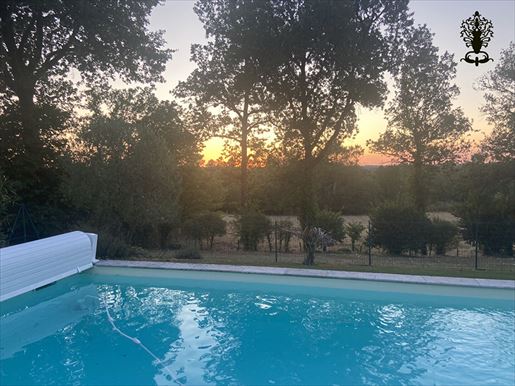 Maison 6 pièces 236 m² · à Lagorce · 236 m² · 347 000 €