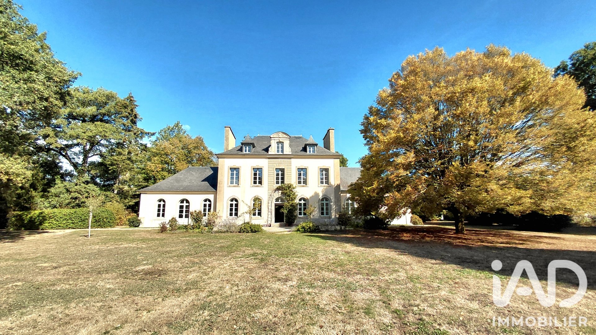 Maison à vendre, 376m², Bourg-des-Comptes