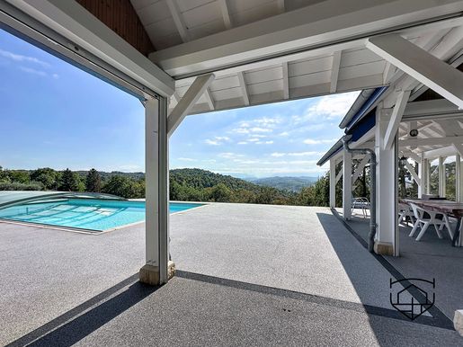 Maison 7 pièces 220 m² · à Gan · 220 m² · 650 000 €