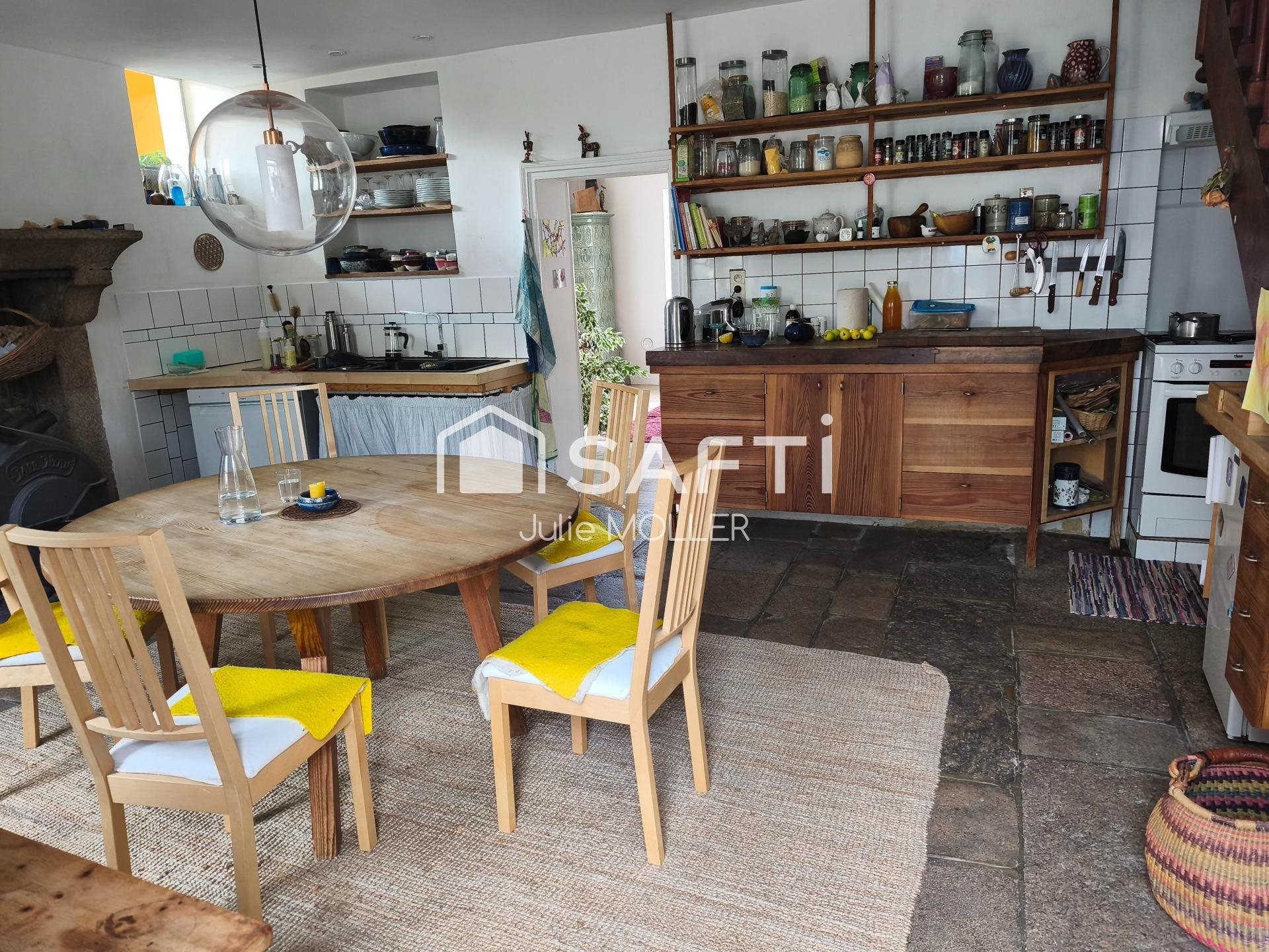Maison à vendre, 220m², Châtelus-Malvaleix