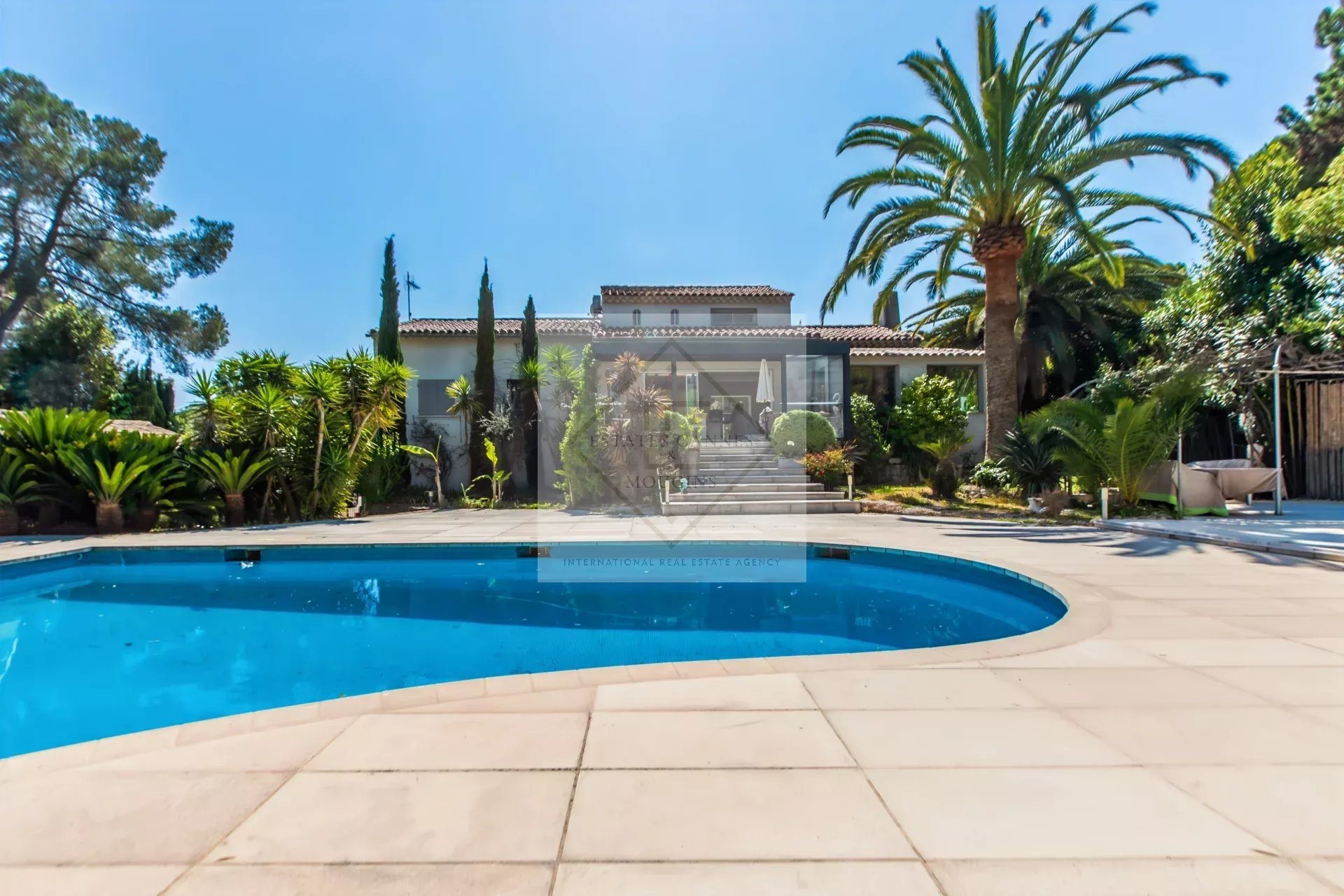 Maison à vendre, 235m², Mougins