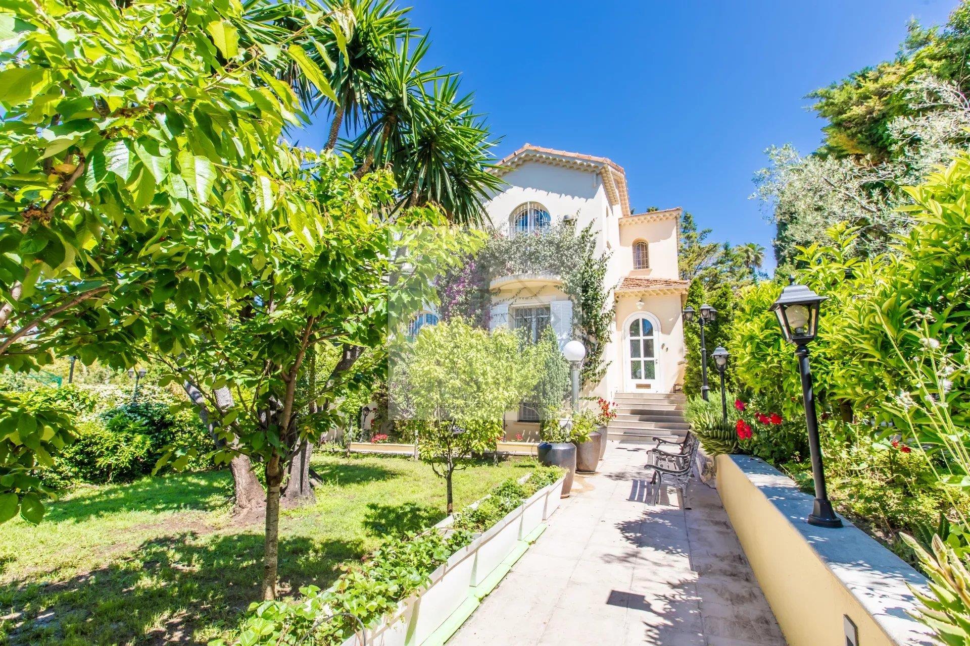 Maison à vendre, 247m², Antibes