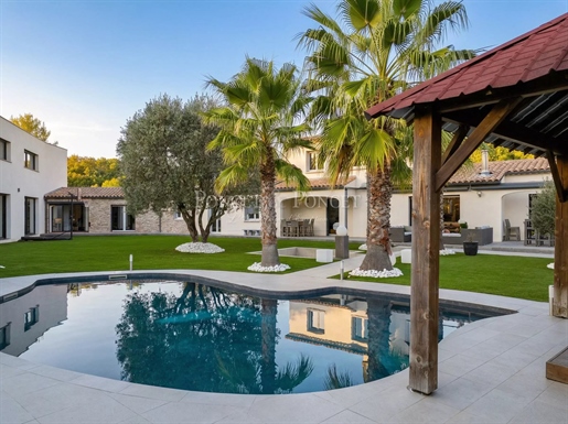 Maison 11 pièces 344 m² · à Assas · 344 m² · 1 495 000 €