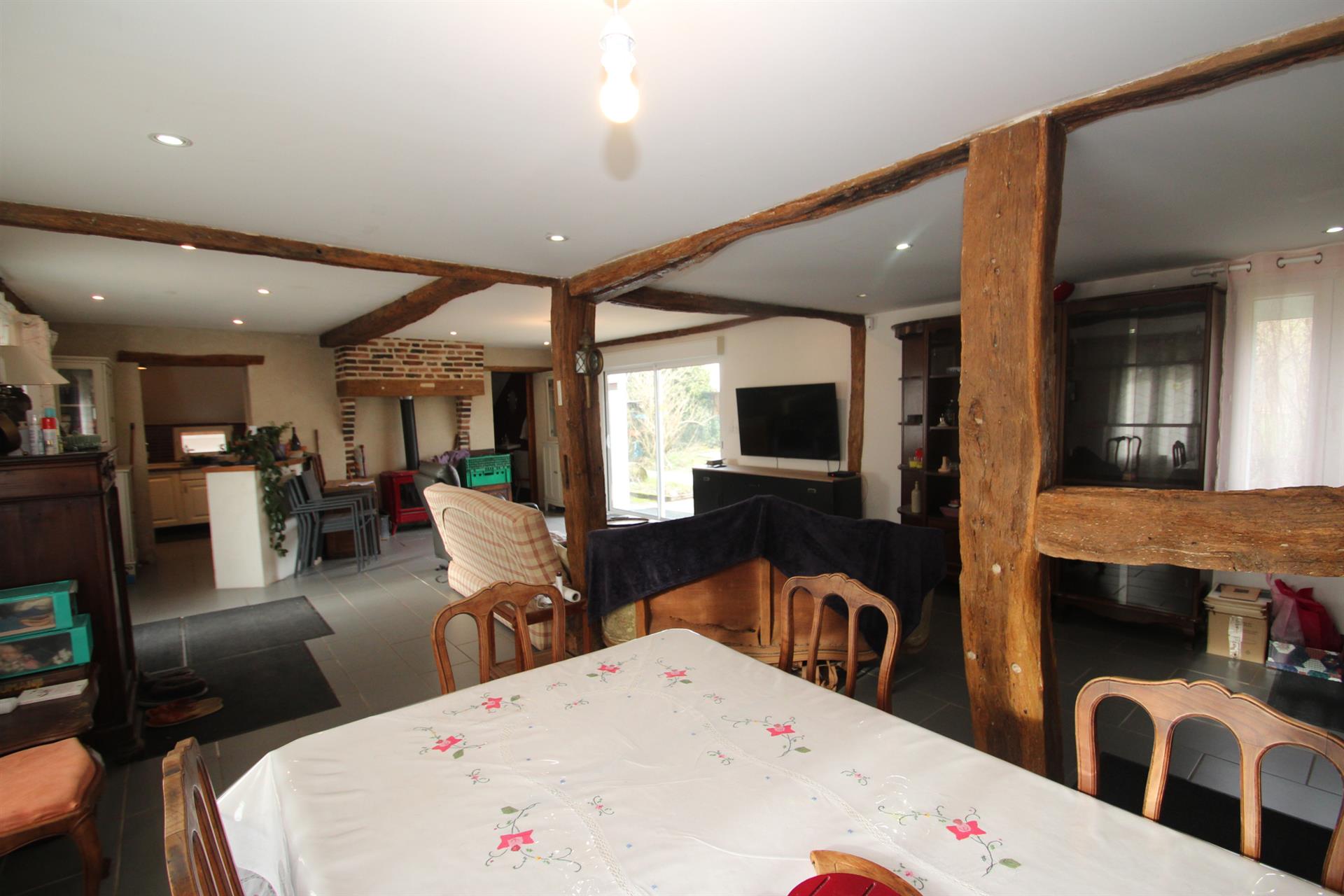 Maison à vendre, 127m², Charrin