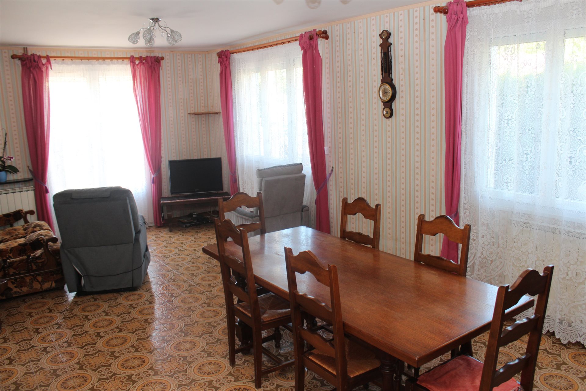 Maison à vendre, 118m², Saint-Léger-des-Vignes
