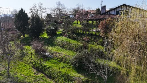 Terrain 1030 m² · à Ahetze · 249 000 €