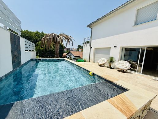 Maison 6 pièces 188 m² · à Hendaye · 188 m² · 830 000 €
