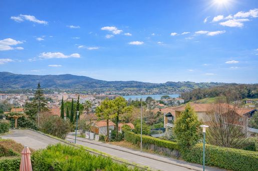 Maison 4 pièces 86 m² · à Hendaye · 86 m² · 450 000 €