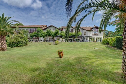 Local commercial 2300 m² · à Biriatou · 2 300 m² · 2 660 000 €
