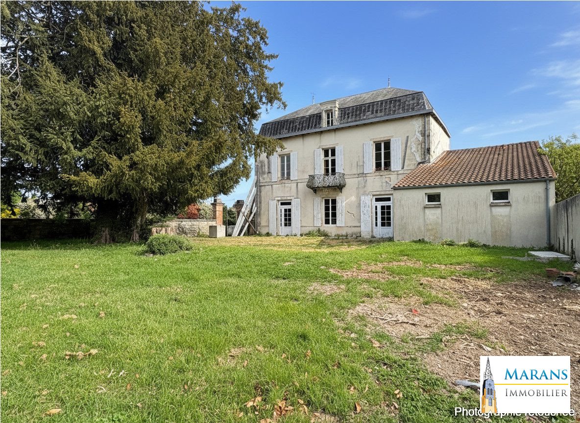 Maison à vendre, 237m², La Laigne