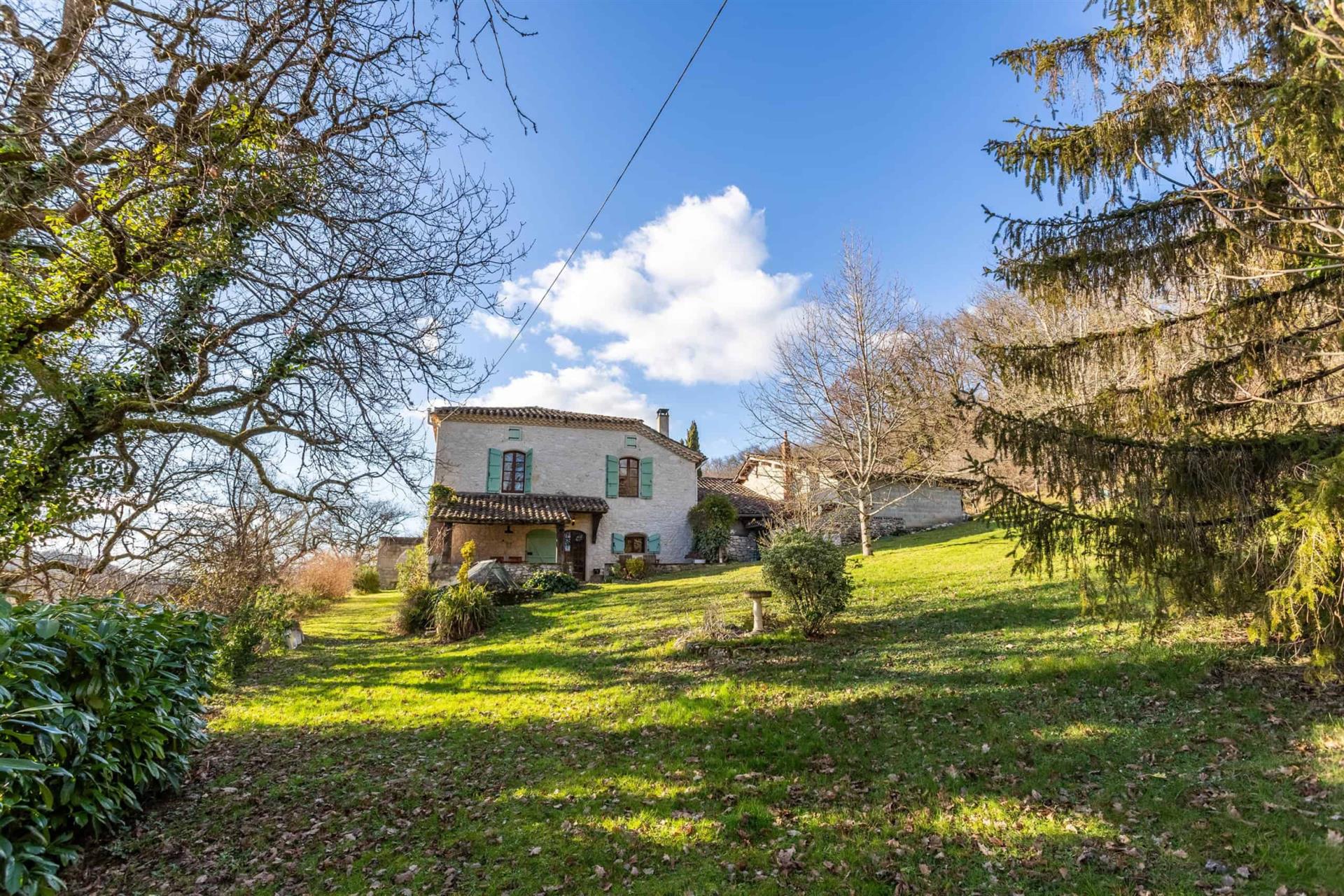 Maison à vendre, 243m², Bourg-de-Visa