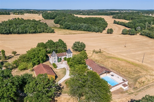 Maison 9 pièces 232 m² · à Tournon-d'Agenais · 232 m² · 558 000 €