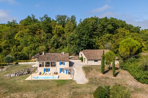 Maison 6 pièces 172 m² · à Montcuq-en-Quercy-Blanc · 172 m² · 398 000 €