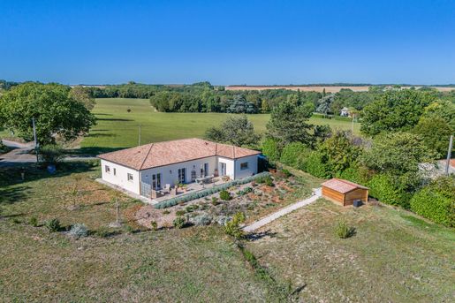 Maison 7 pièces 145 m² · à Roquecor · 145 m² · 365 000 €