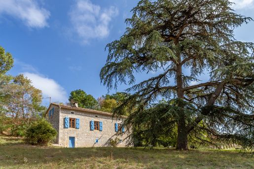 Maison 6 pièces 156 m² · à Montcuq-en-Quercy-Blanc · 156 m² · 465 000 €