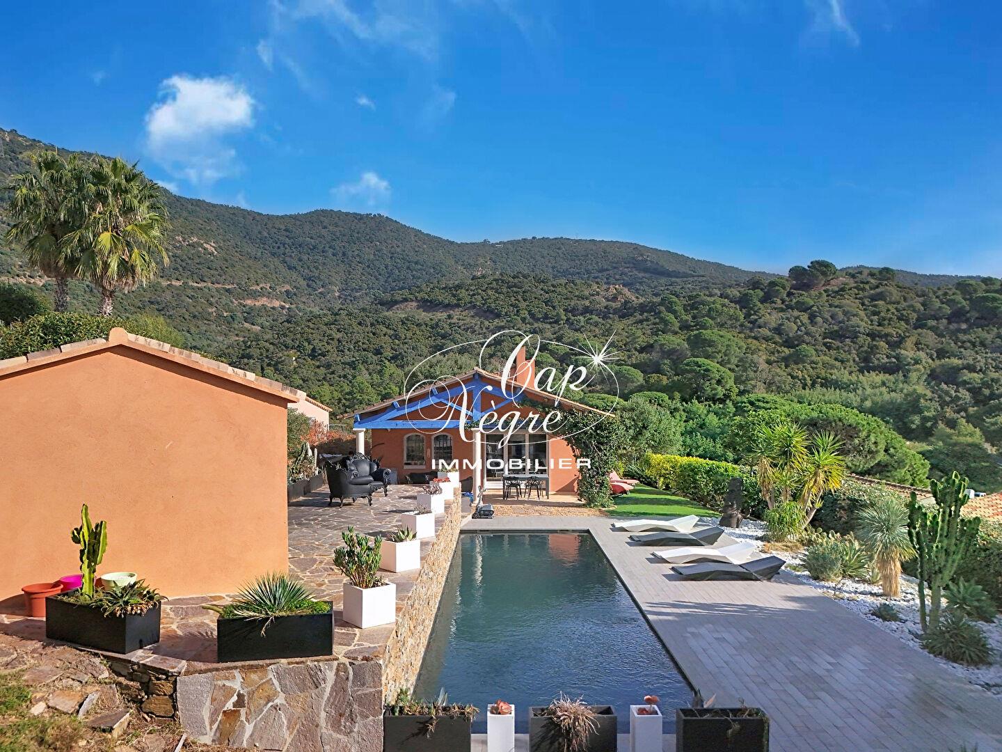 Maison à vendre, 166m², Le Lavandou