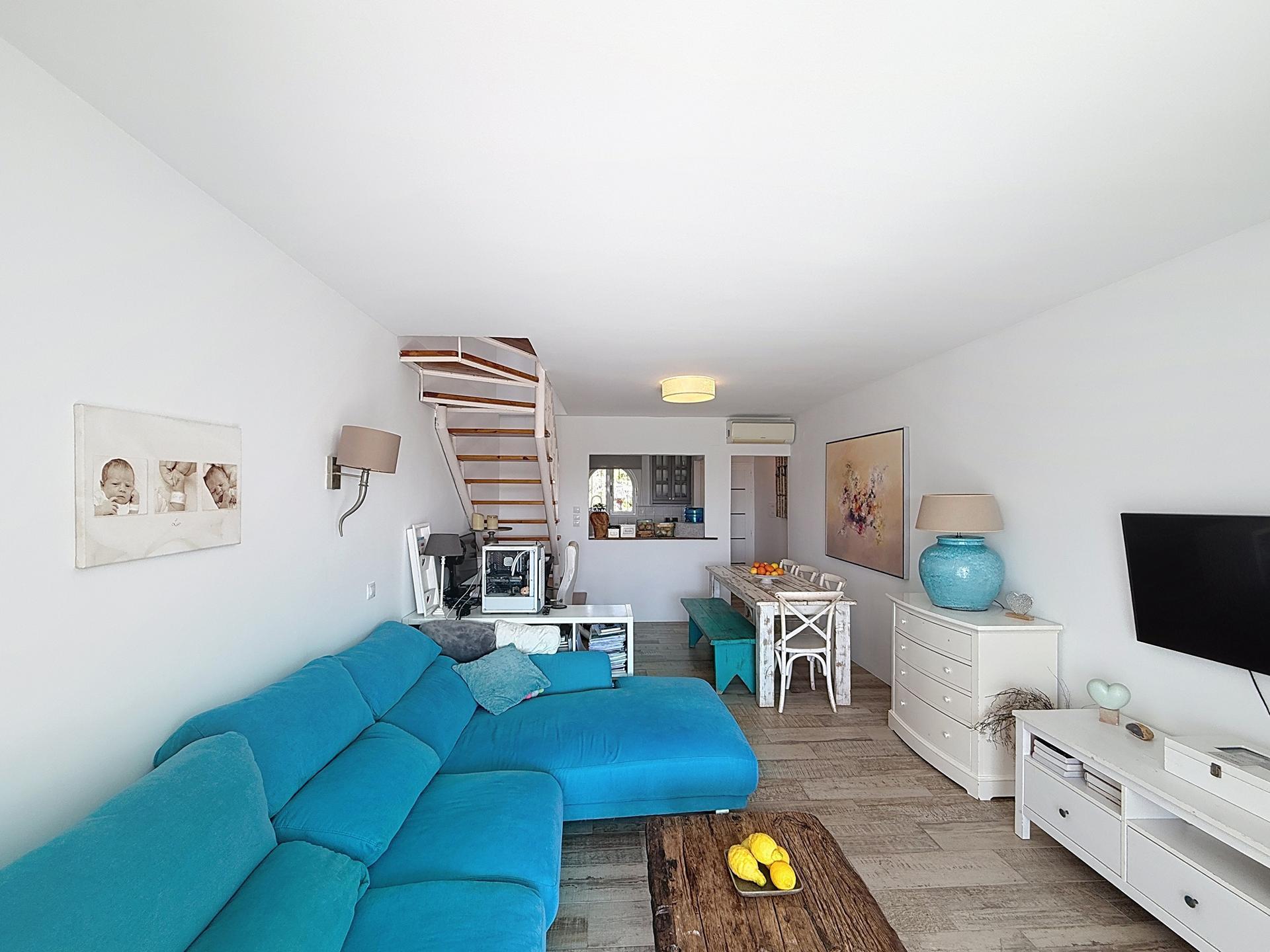 Apartment in Cumbre del Sol - View 4