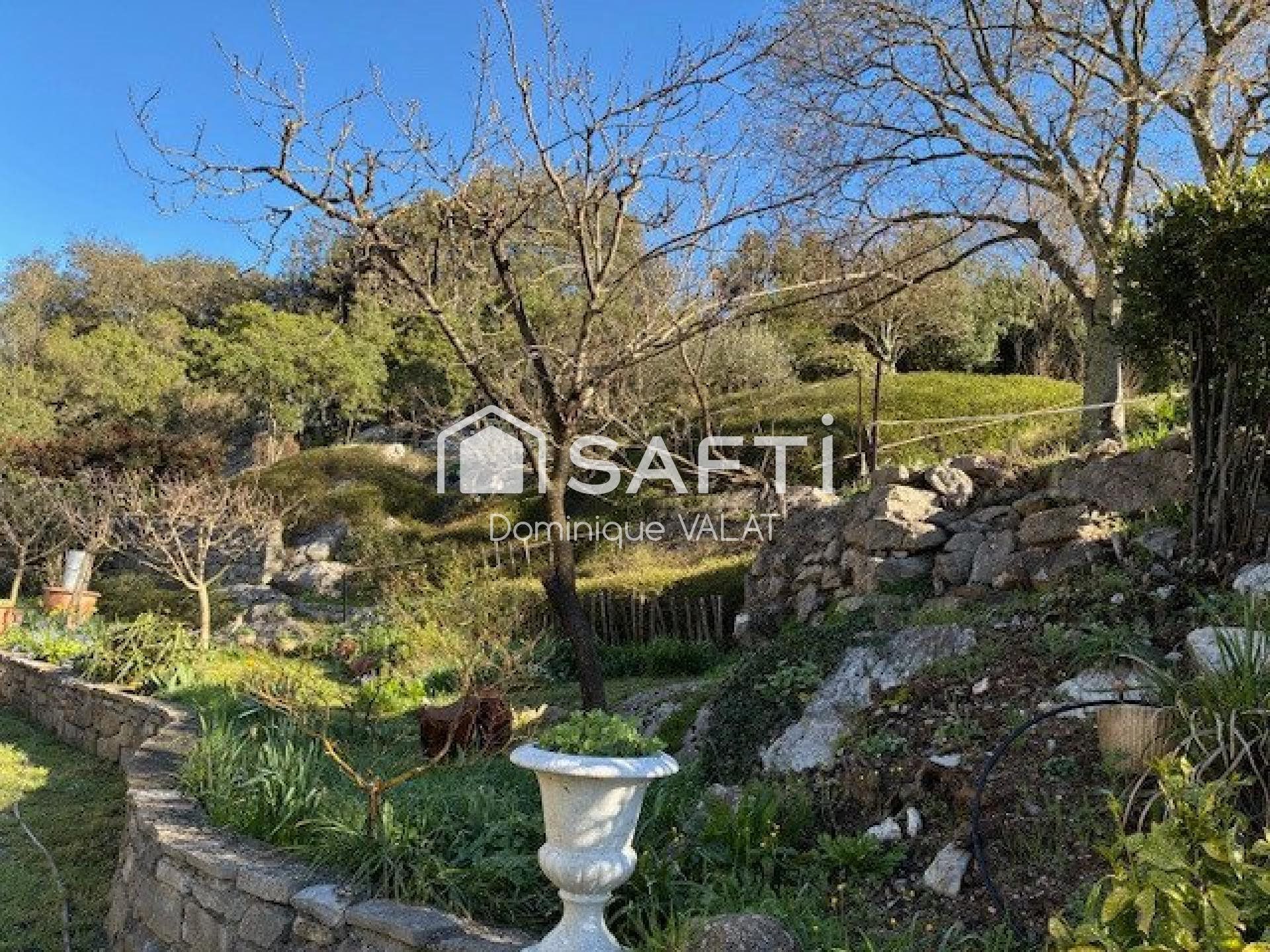 Maison à vendre, 346m², Saint-Hippolyte-du-Fort