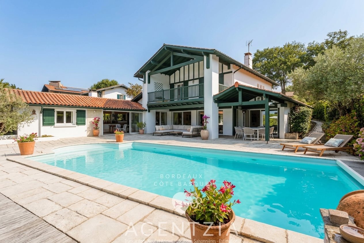 Maison à vendre, 215m², Bassussarry