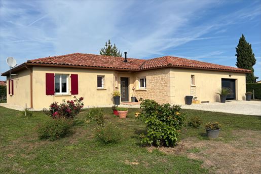 Maison 5 pièces 115 m² · à Marcillac-Saint-Quentin · 115 m² · 298 800 €