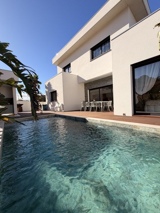 Maison 6 pièces 188 m² · à Banyuls-Dels-Aspres · 188 m² · 674 000 €