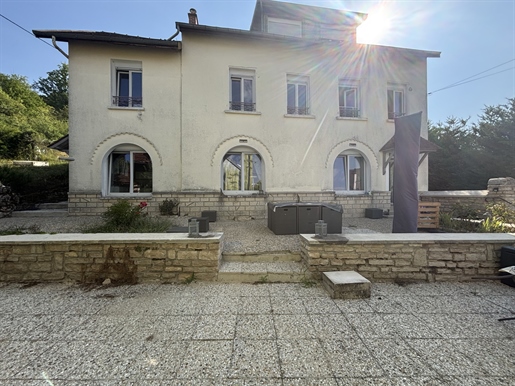 Maison 7 pièces 250 m² · à Chaumont-le-Bois · 250 m² · 149 800 €