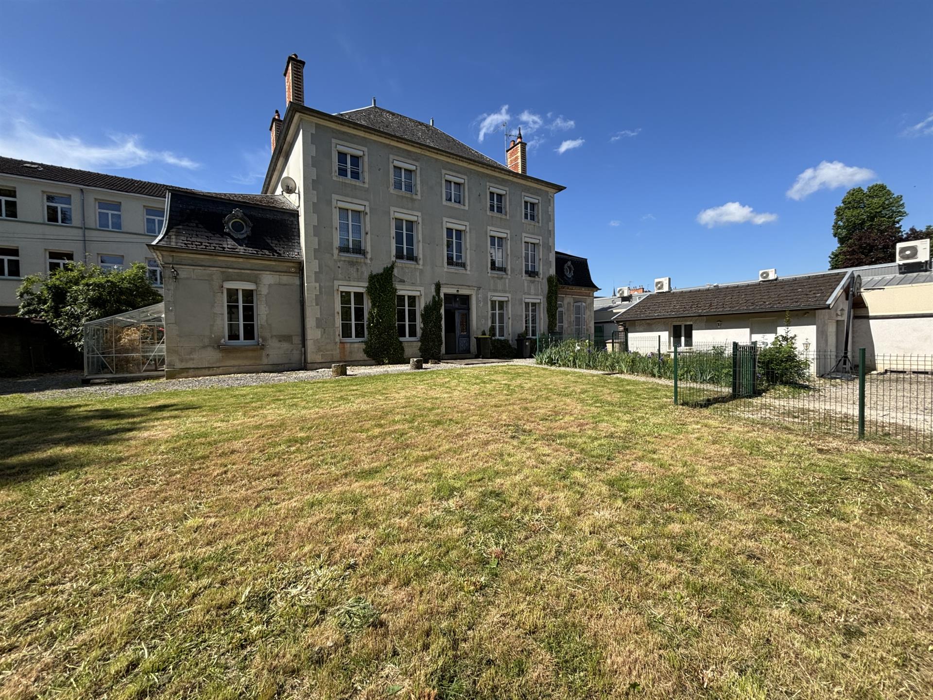 Maison à vendre, 322m², Châtillon-sur-Seine