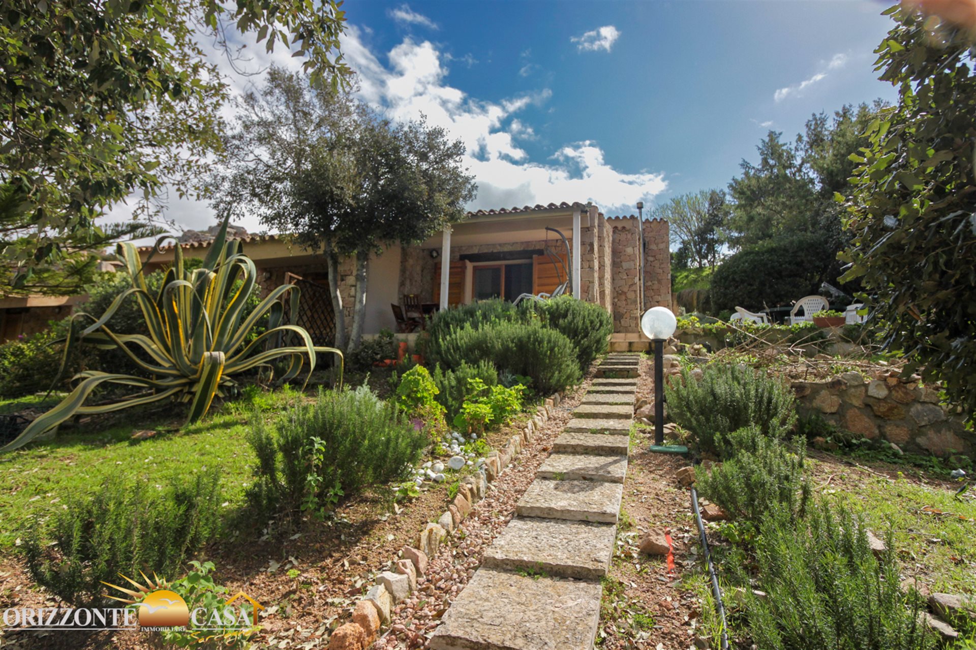 Advert pic 0
