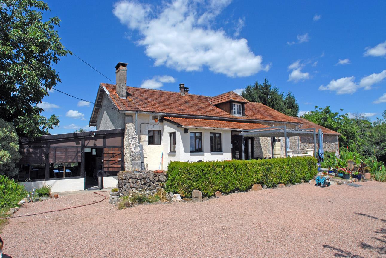 Maison à vendre, 250m², Saint-Saud-Lacoussière