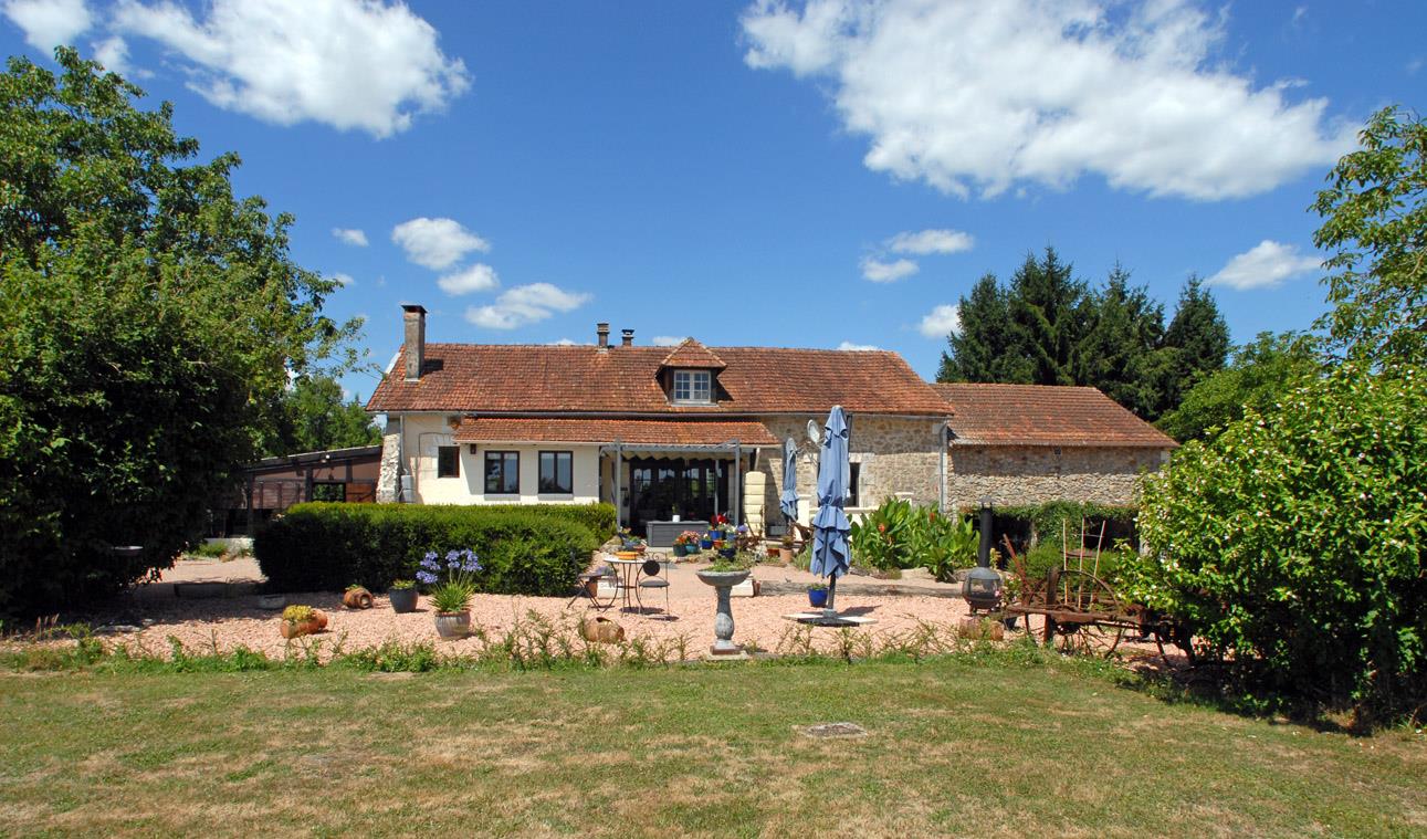 Maison à vendre, 250m², Saint-Saud-Lacoussière