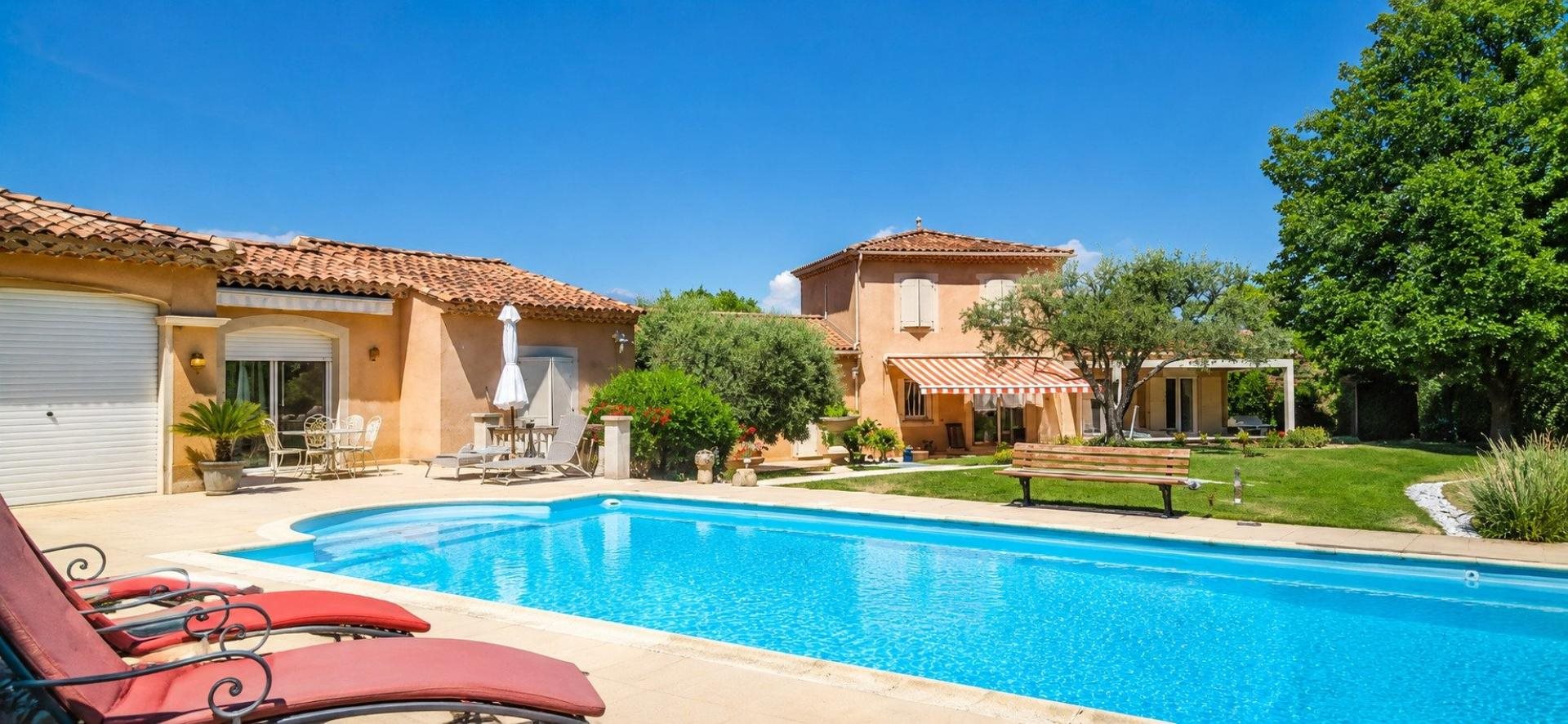 Maison à vendre, 165m², Malemort-du-Comtat