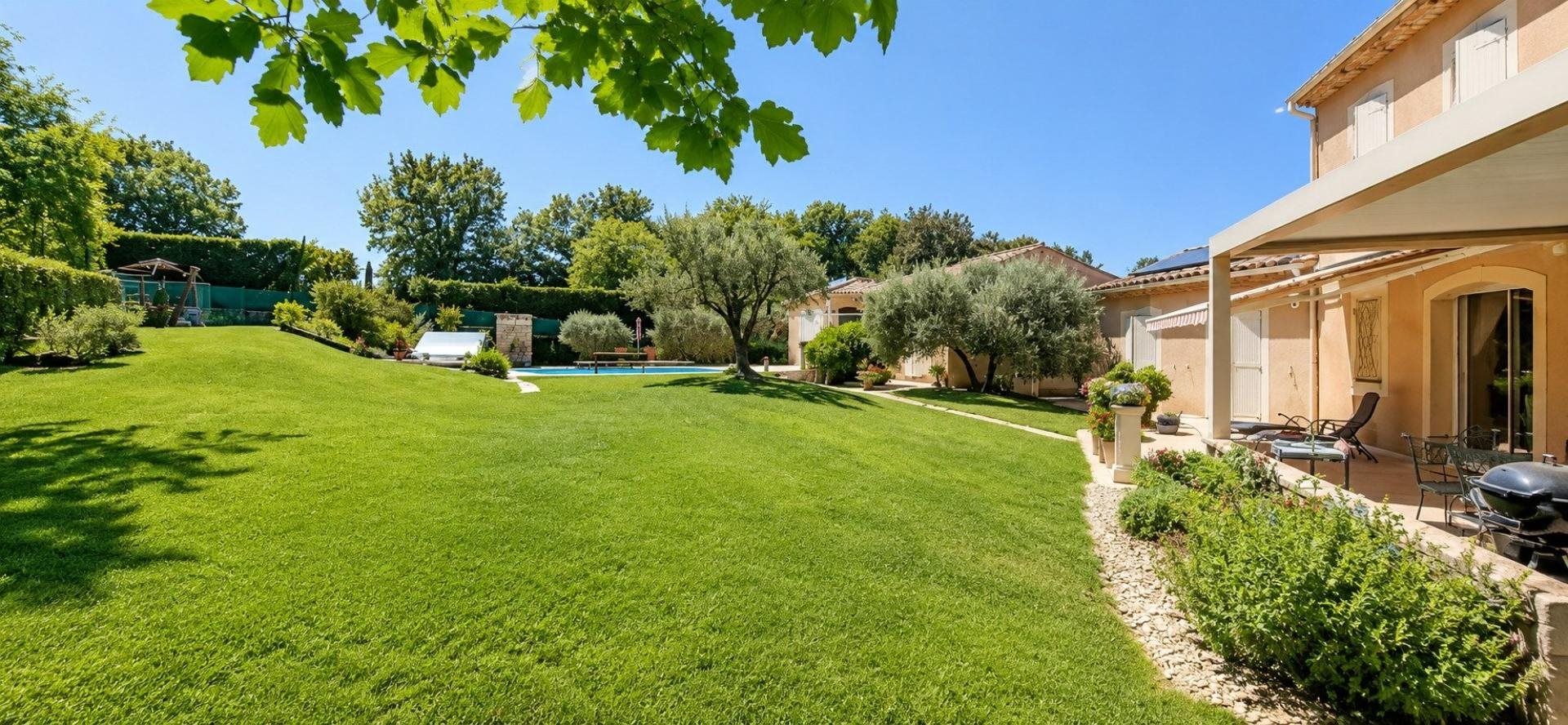 Maison à vendre, 165m², Malemort-du-Comtat