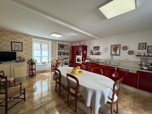 Maison à vendre, 275m², Montmorillon