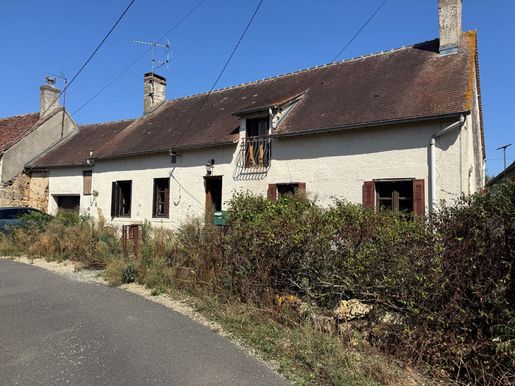 Maison 4 pièces 107 m² · à Coulonges-les-Hérolles · 107 m² · 60 000 €