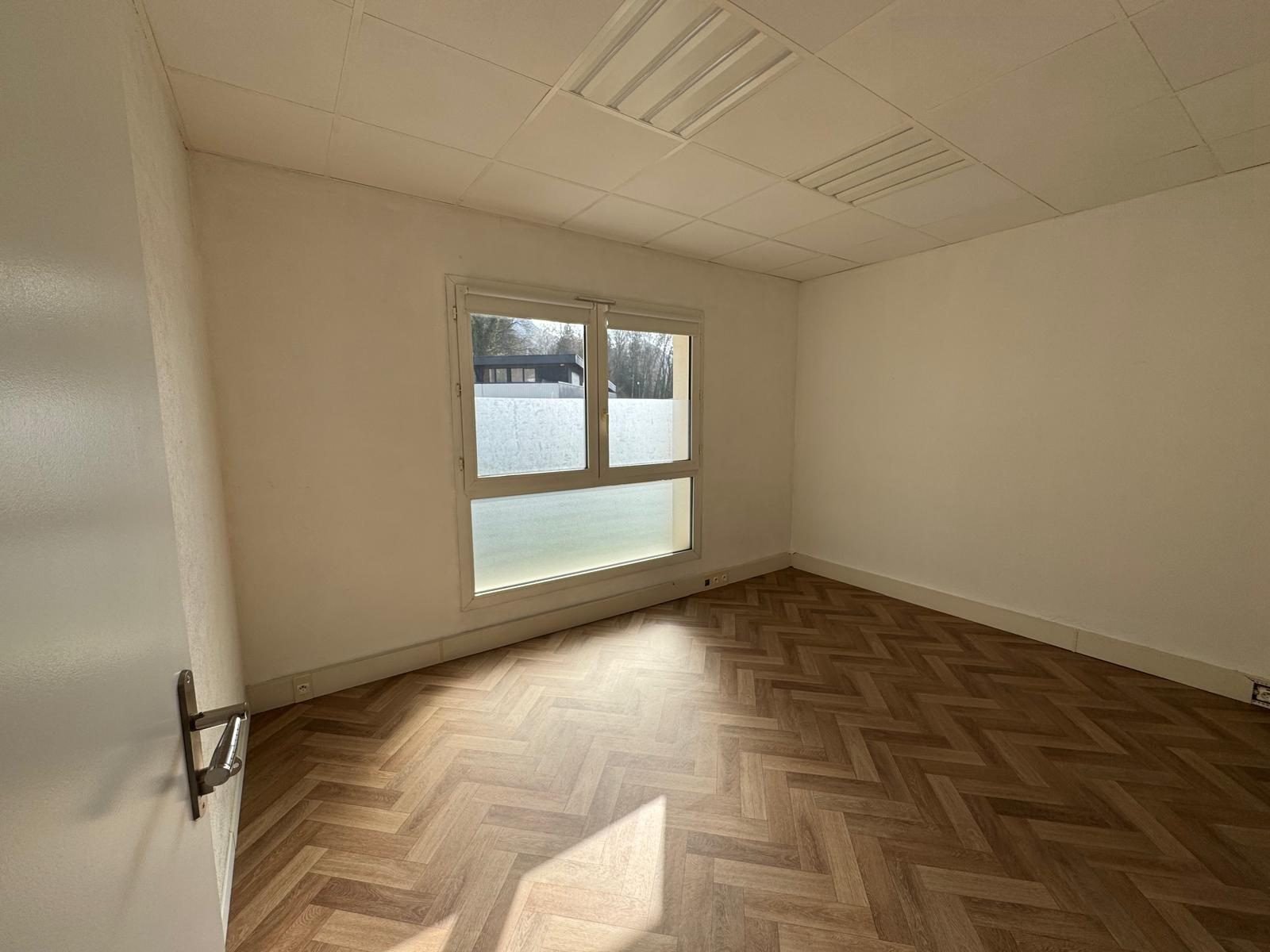 Business for sale in Annecy - Vue 3
