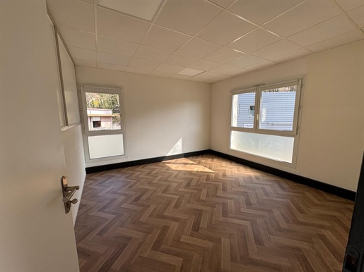 Biroouri 50m2 în Annecy (vânzare clădire)