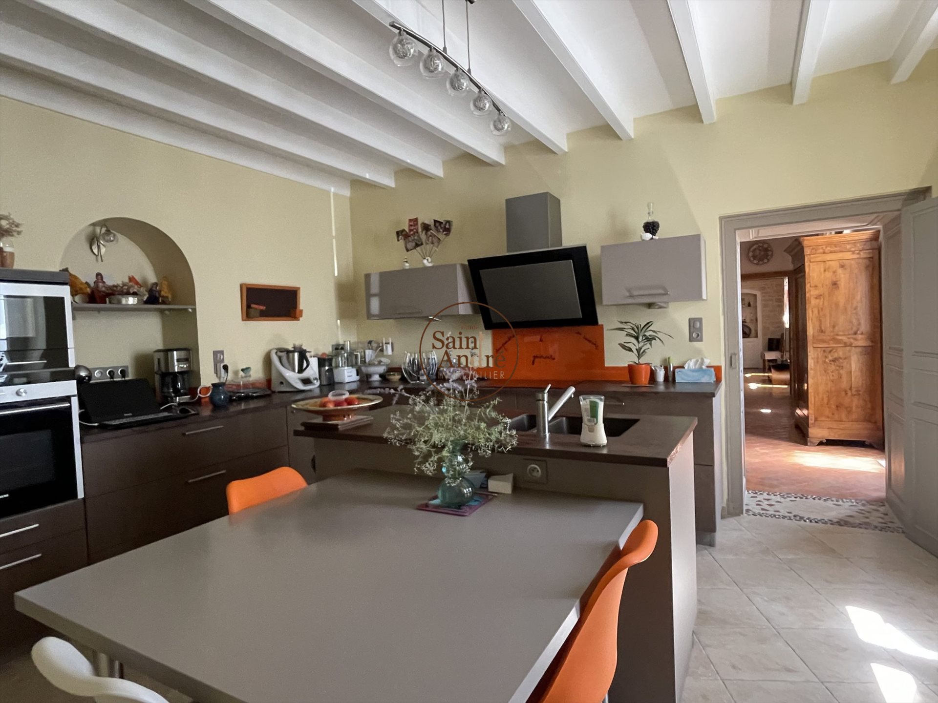 Maison à vendre, 260m², Hiersac