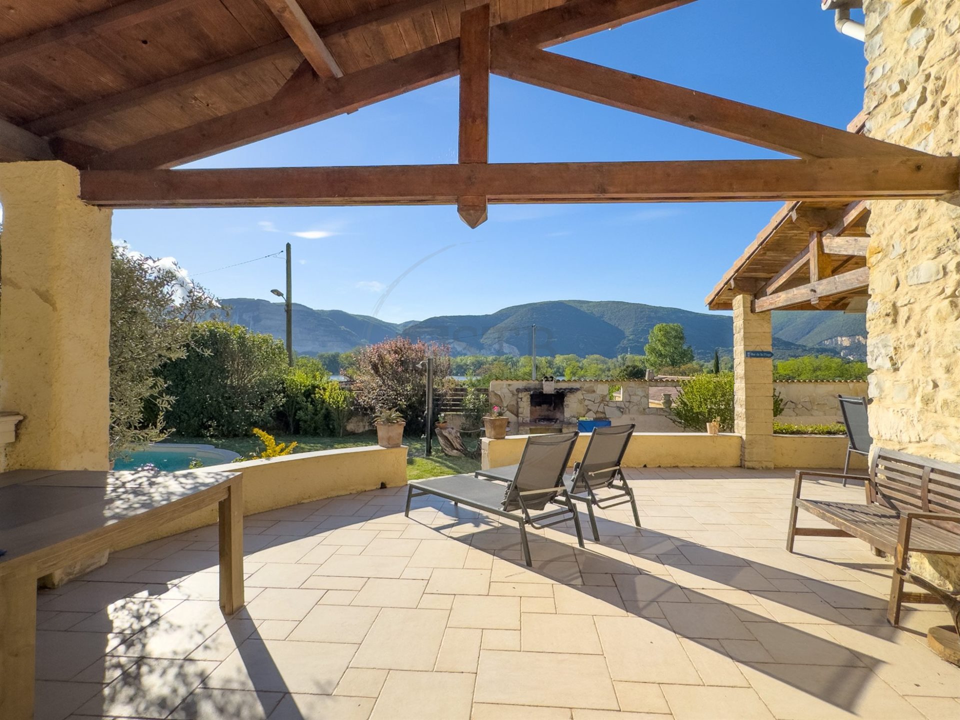 Maison à vendre, 170m², La Coucourde