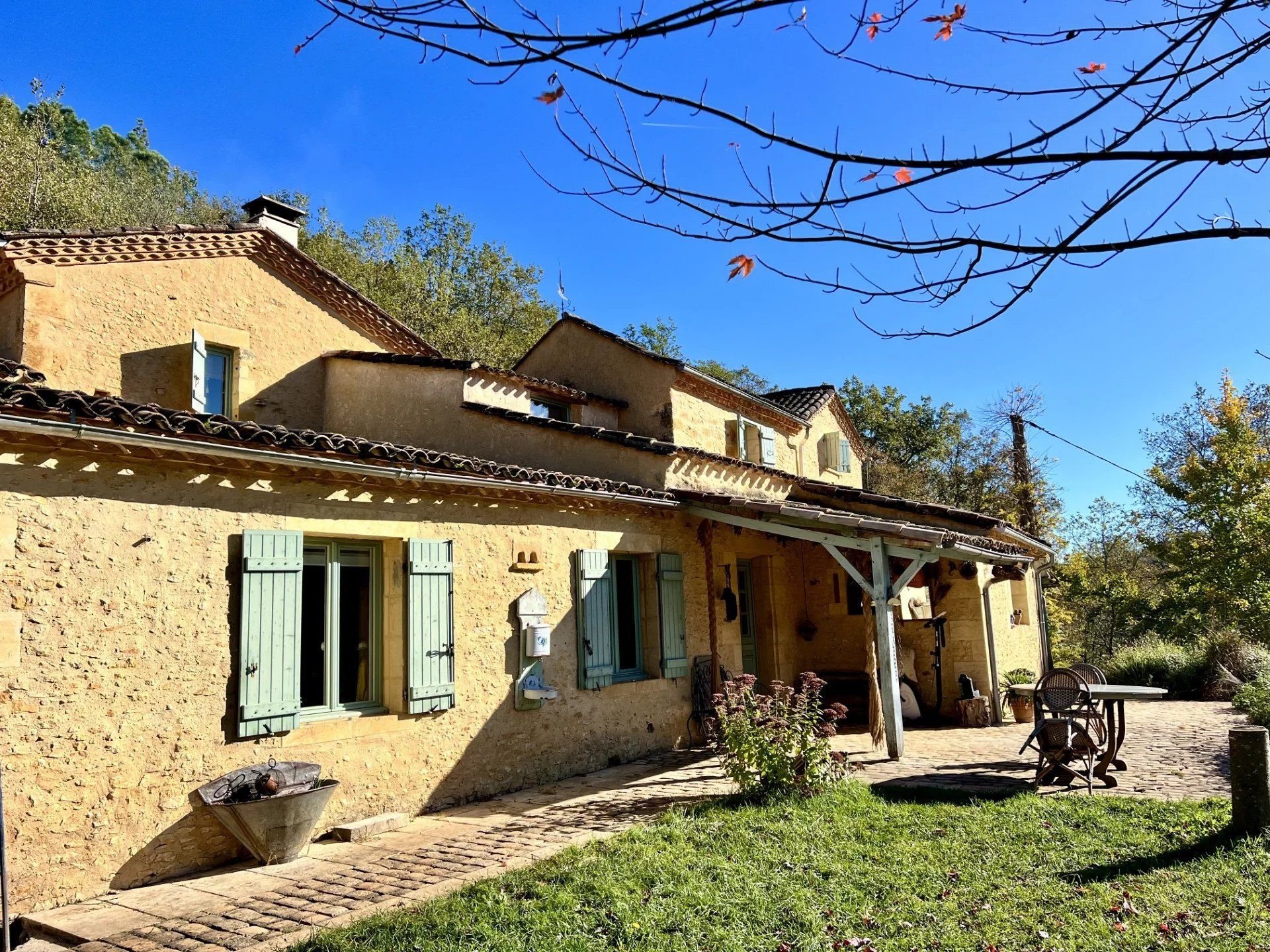 Maison à vendre, 280m², Le Buisson-de-Cadouin