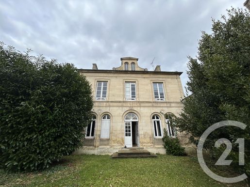 Maison 13 pièces 336 m² · à Falaise · 336 m² · 459 000 €