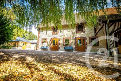 Maison 1726 m² · à Mézidon Vallée d'Auge · 1 726 m² · 1 480 000 €