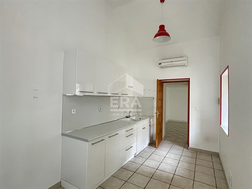Local commercial 8 pièces 196 m² · à Périgueux · 196 m² · 162 000 €